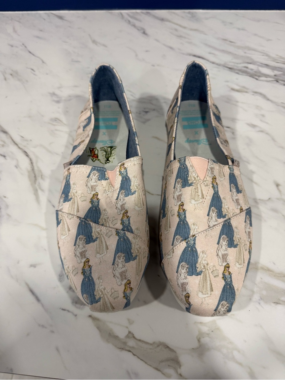 Toms Women's Pink and Blue Printed Slip-On Flats